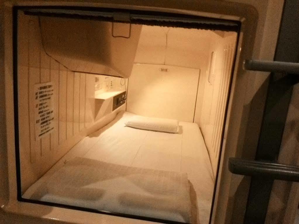 Hotel Capsule Land Yushima Tokio Exterior foto